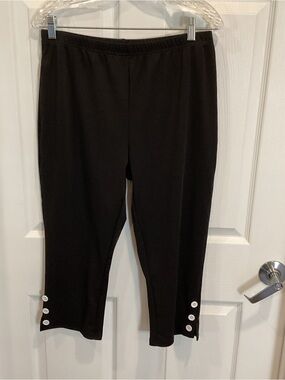 Ladies black Capri pants